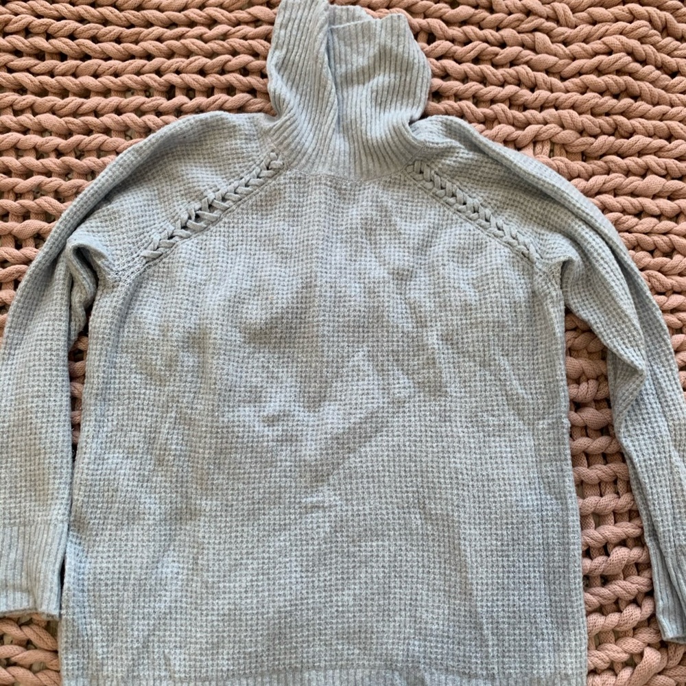 Light blue American Eagle turtleneck sweater
